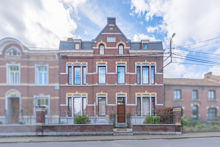 Maison de maître à vendre à Bassenge