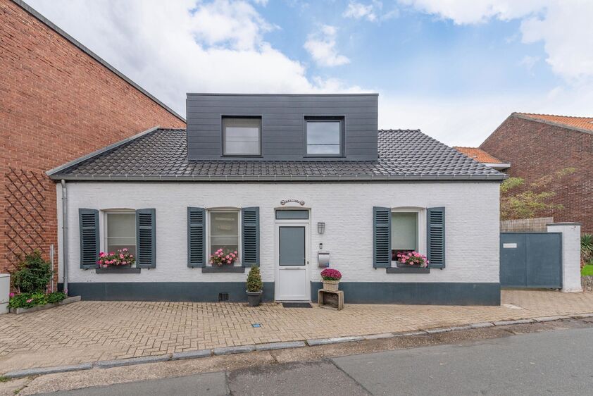 Charmant huis te koop in Bilzen