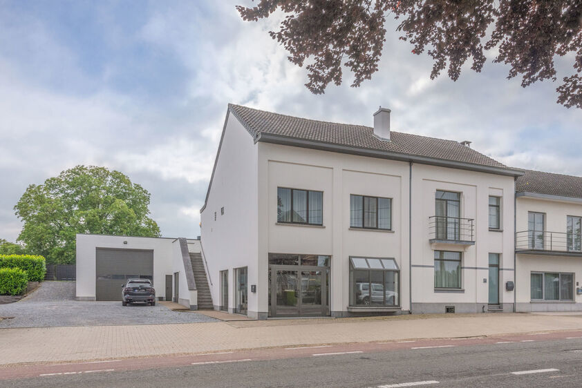 Gebouw voor gemengd gebruik te huur in Riemst