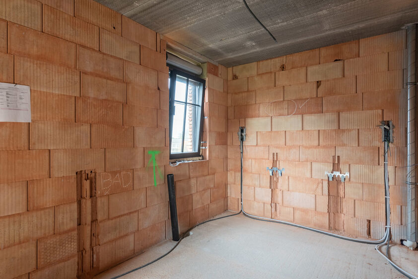 RIEMST - Zichen-Zussen-Bolder Paniszouw 12. Riante nieuwbouwwoning ontworpen in tijdloze pastorijstijl en volledig in te richten naar jouw smaak. 390m2 Woonoppervlakte. 3 slpk, 2 bdk. - EPC:  34,5 kWh/m2. - Vg, Wg, Gmo, Gvk, Vv. - P: A, G: A. Vraagprijs: 